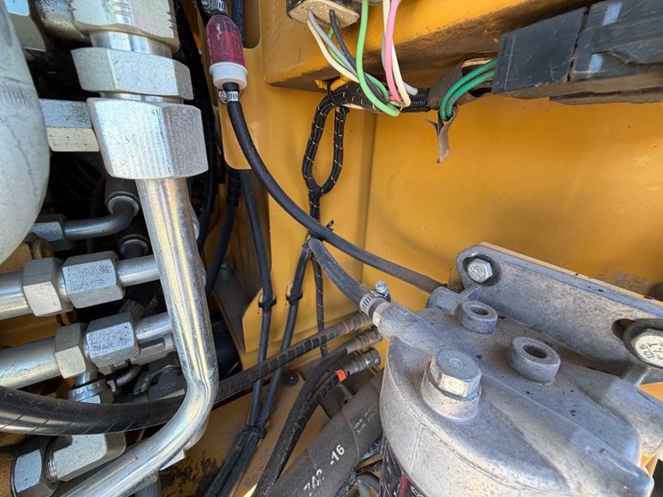 2014-caterpillar-308e2-cr-image-50
