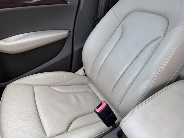 2012-audi-q5-image-36