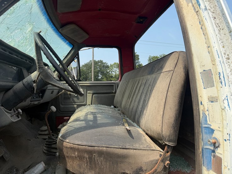 1985-ford-f700-image-62