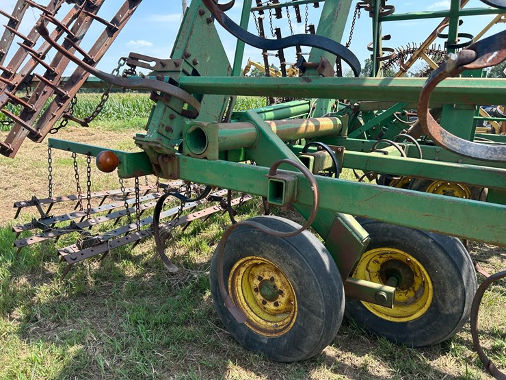 john-deere-34-image-65
