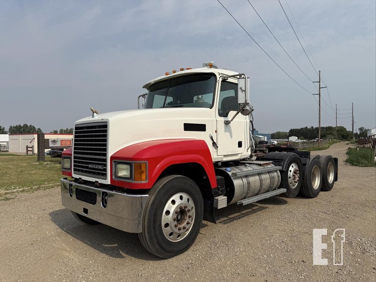 2012-mack-pinnacle-chu613-image-1