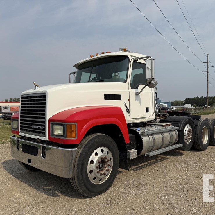 2012 MACK PINNACLE CHU613