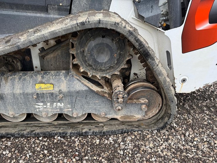 2023-bobcat-t86-image-19
