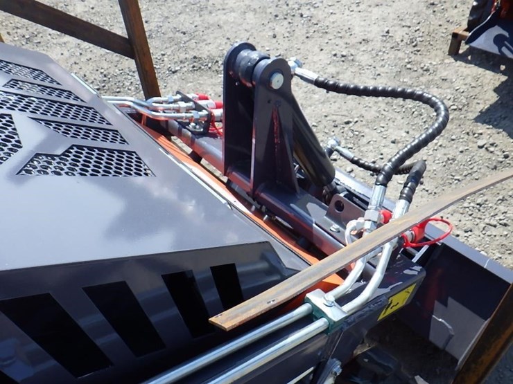 2026-tpm-t460-skid-steer-tracked-loader-image-8