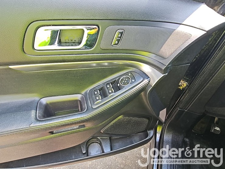 2017-ford-explorer-xlt-image-45