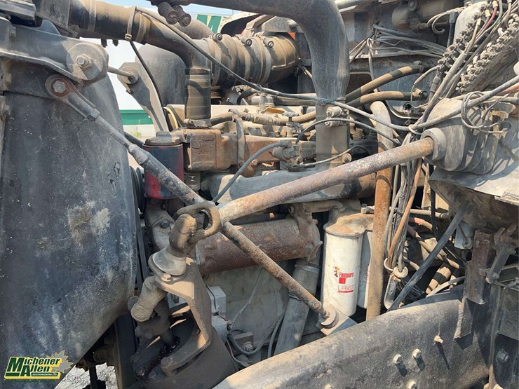 1989-mack-dm690s-image-22
