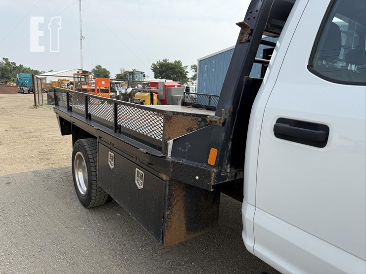 2017-ford-f550-xl-image-14