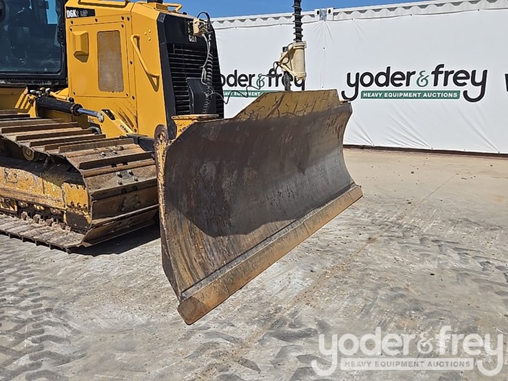 2020-caterpillar-d6k2-lgp-image-21