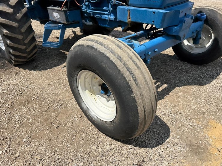 ford-7700-image-9