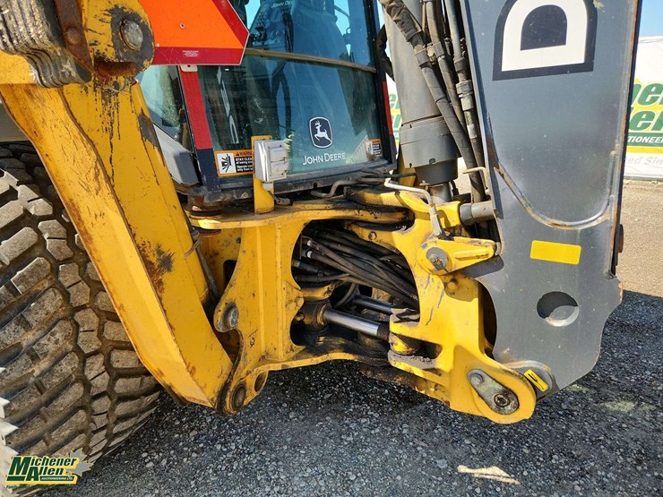 deere-410l-image-49