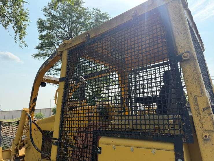 1985-caterpillar-d4e-image-24