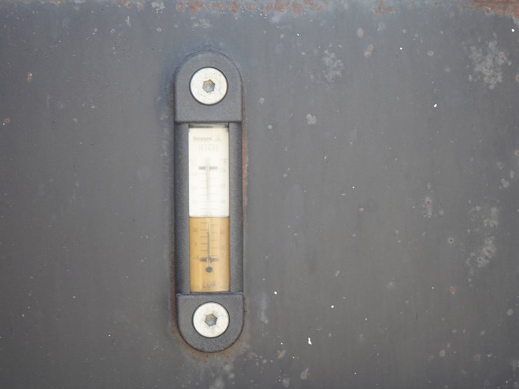 2018-mack-granite-gu713-image-19