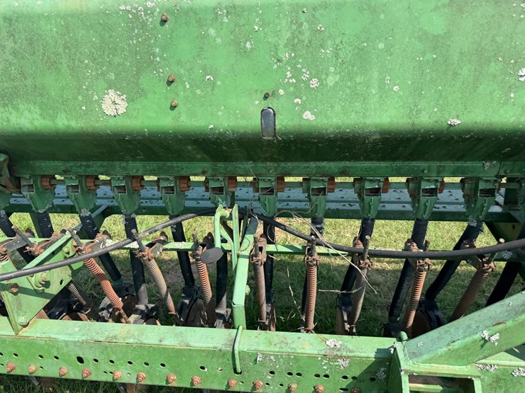 john-deere-15-image-37