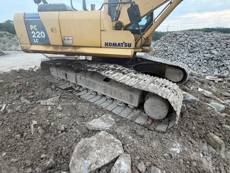 2006-komatsu-pc220-lc-8-image-28