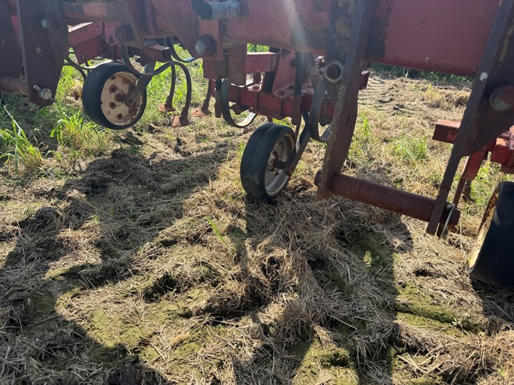 case-ih-183-image-33