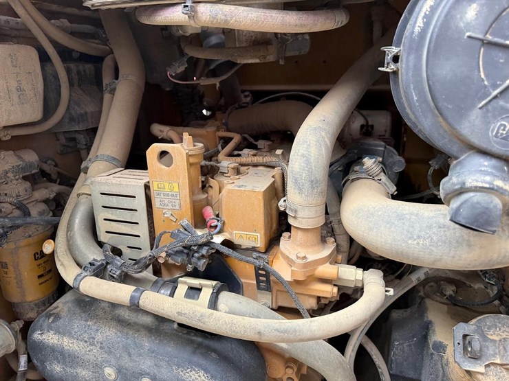 2020-caterpillar-289d3-image-17