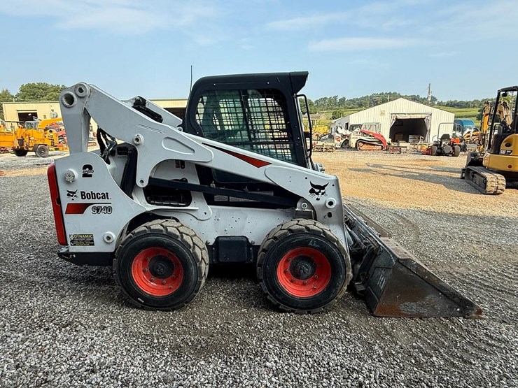 2023-bobcat-s740-image-5