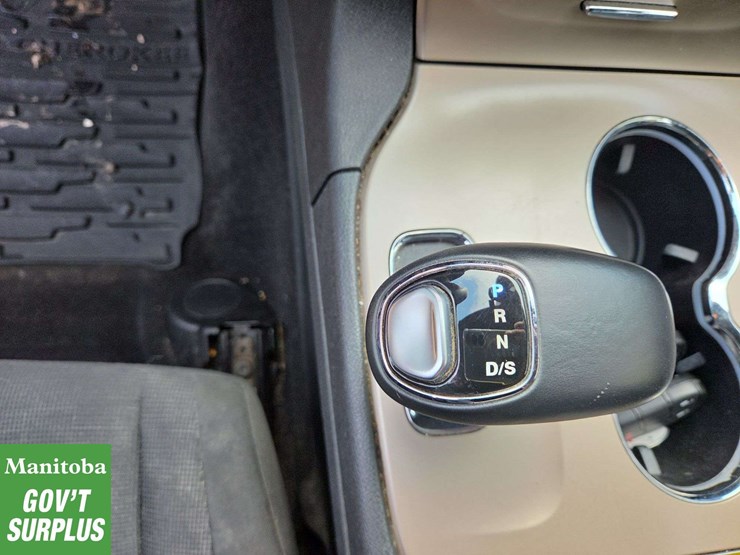 2014-jeep-grand-cherokee-image-21
