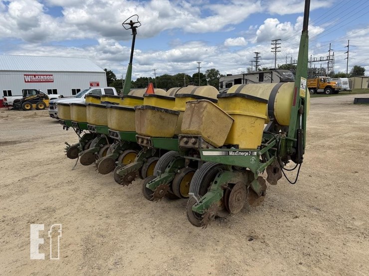 john-deere-6765-image-4