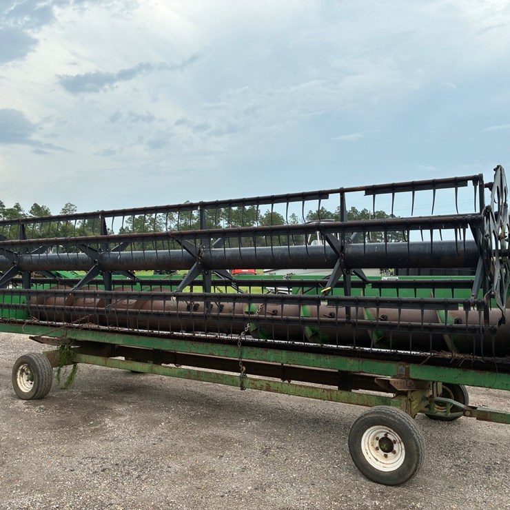 JOHN DEERE 622R