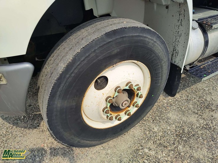 international-durastar-4400-image-10