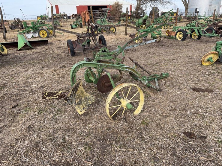 john-deere-one-bottom-plow-image-5
