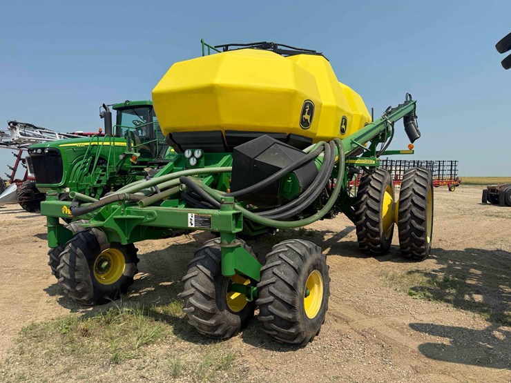 john-deere-1900-image-1