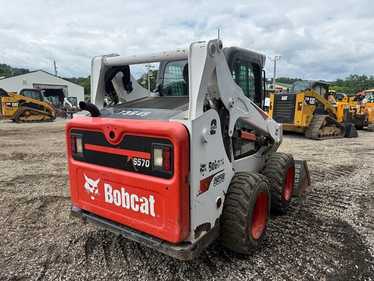 2018-bobcat-s570-image-4