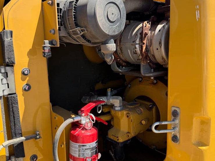 2014-caterpillar-308e2-cr-image-44