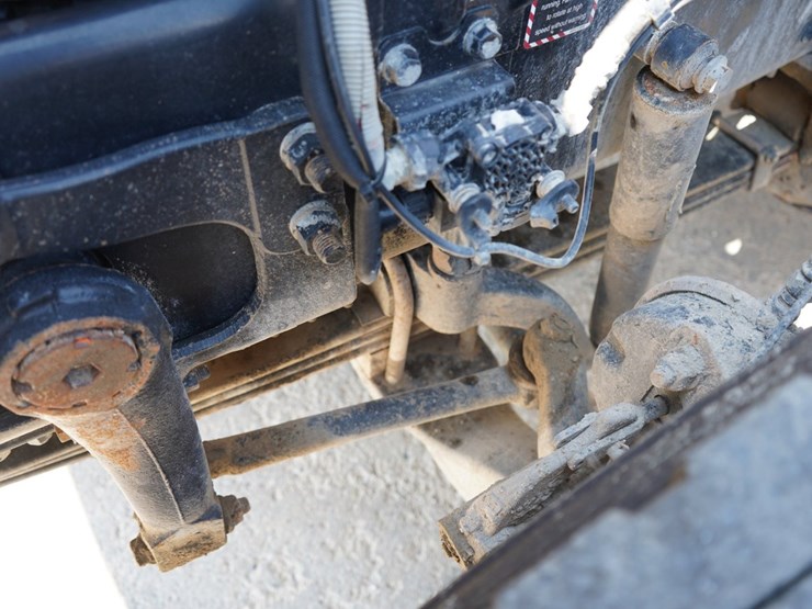 2018-mack-granite-gu713-image-43