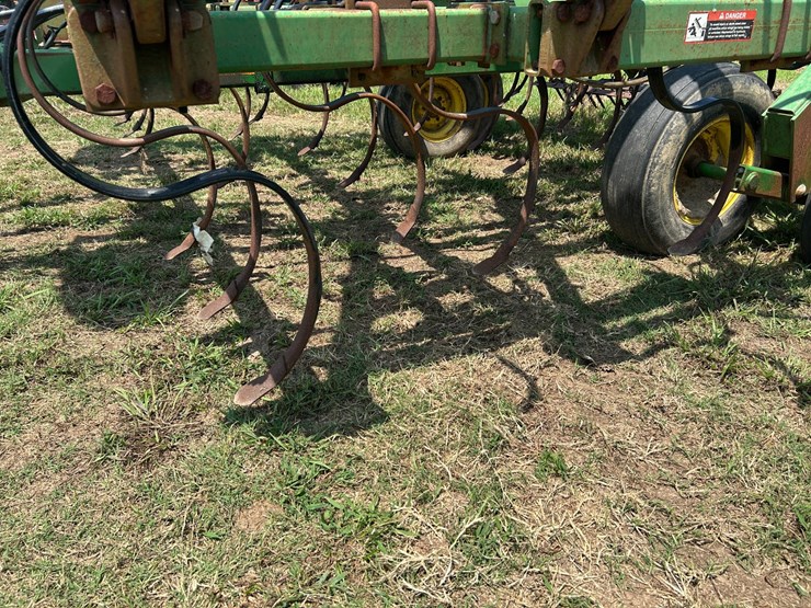 john-deere-34-image-40