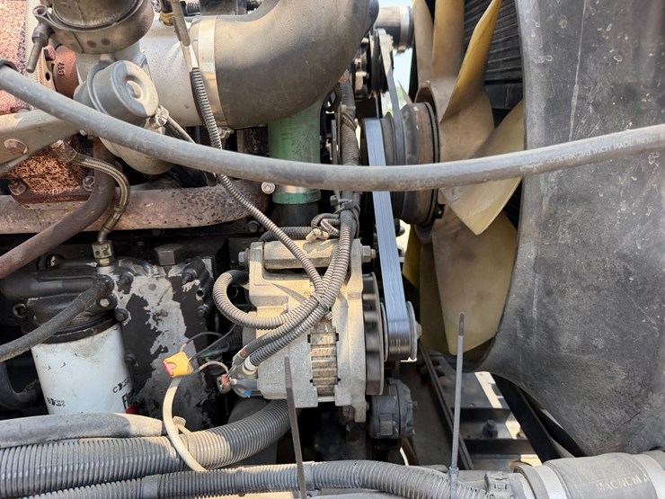 2007-peterbilt-335-image-78