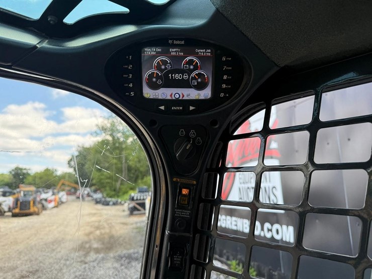 2018-bobcat-t590-image-22