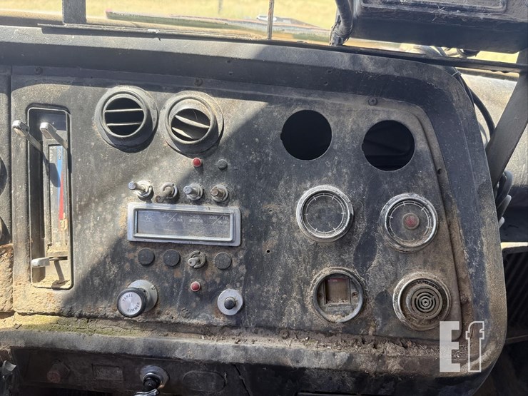 1991-ford-lt9000-image-35