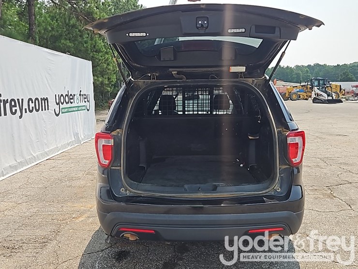2017-ford-explorer-xlt-image-22