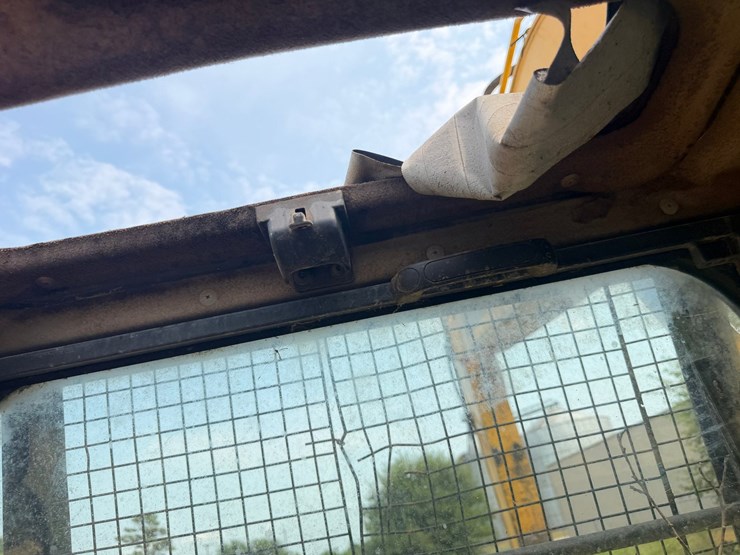 komatsu-pc200-image-86