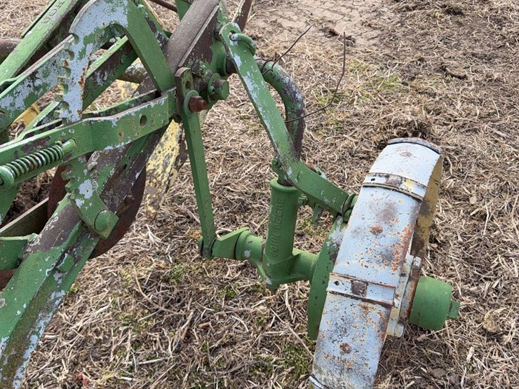 john-deere-one-bottom-plow-image-11
