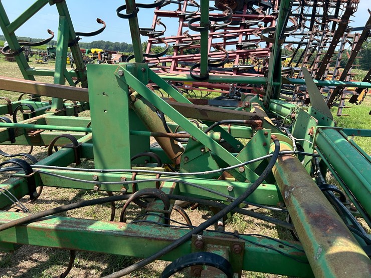 john-deere-34-image-42