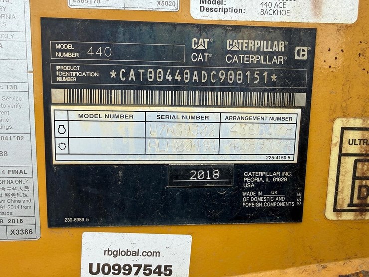 2018-caterpillar-440-image-34