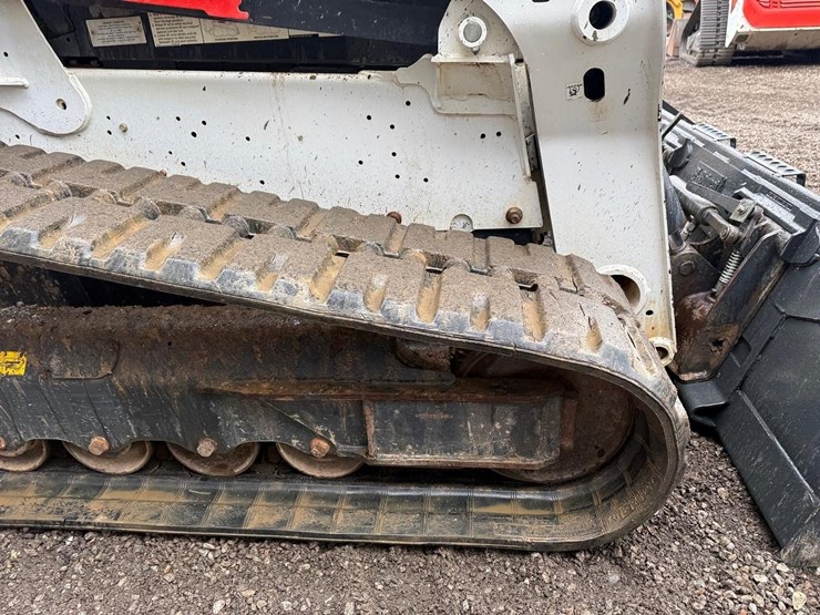 2023-bobcat-t770-image-14
