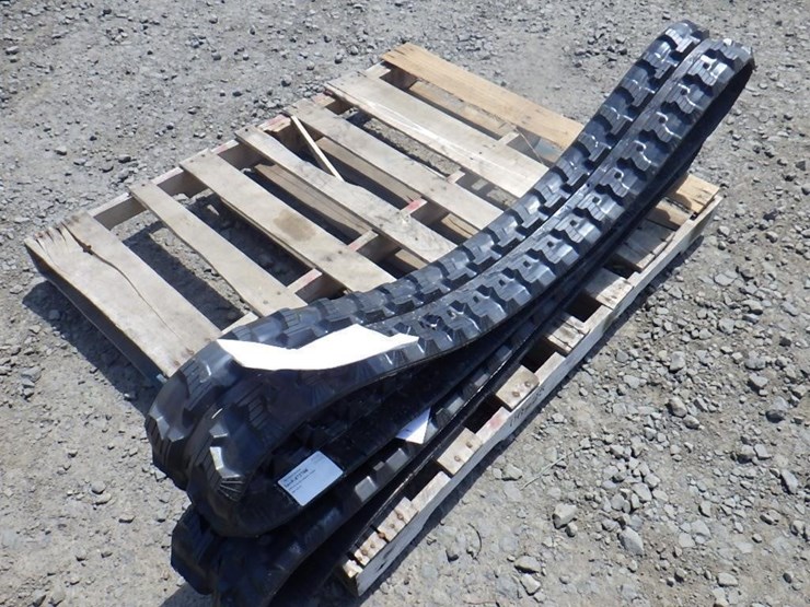 tpm-excavator-rubber-tracks-image-1