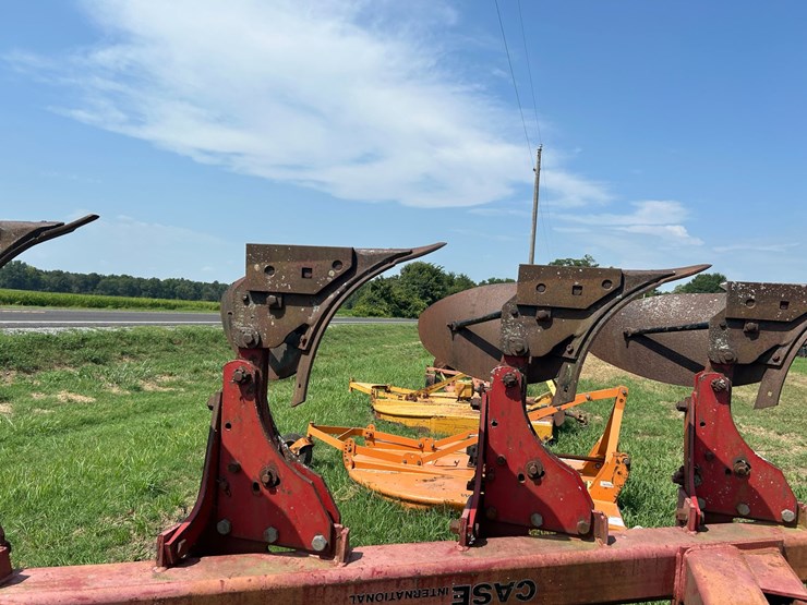case-ih-165-image-27