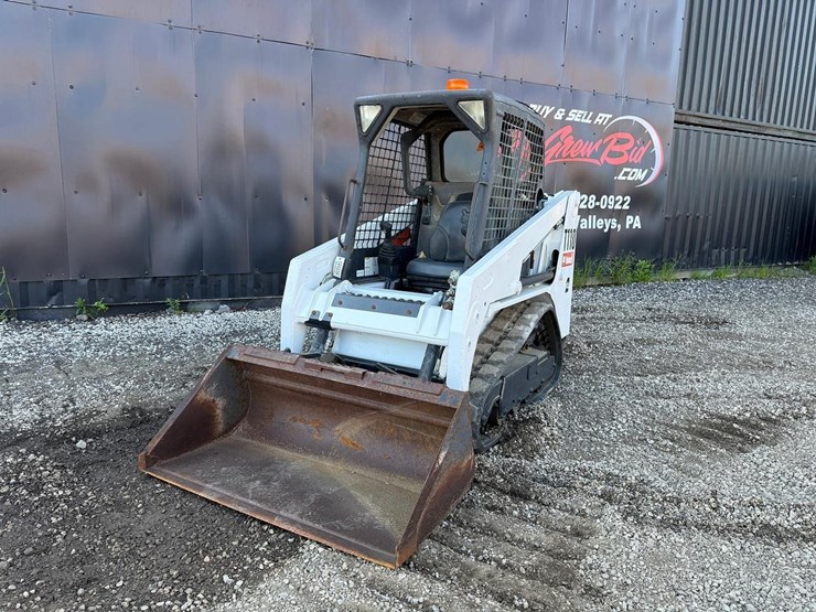 2014-bobcat-t110-image-8