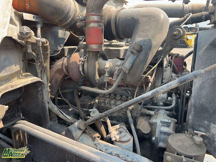 1989-mack-dm690s-image-20