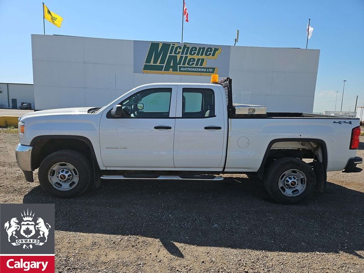 2015-gmc-sierra-2500hd-image-2
