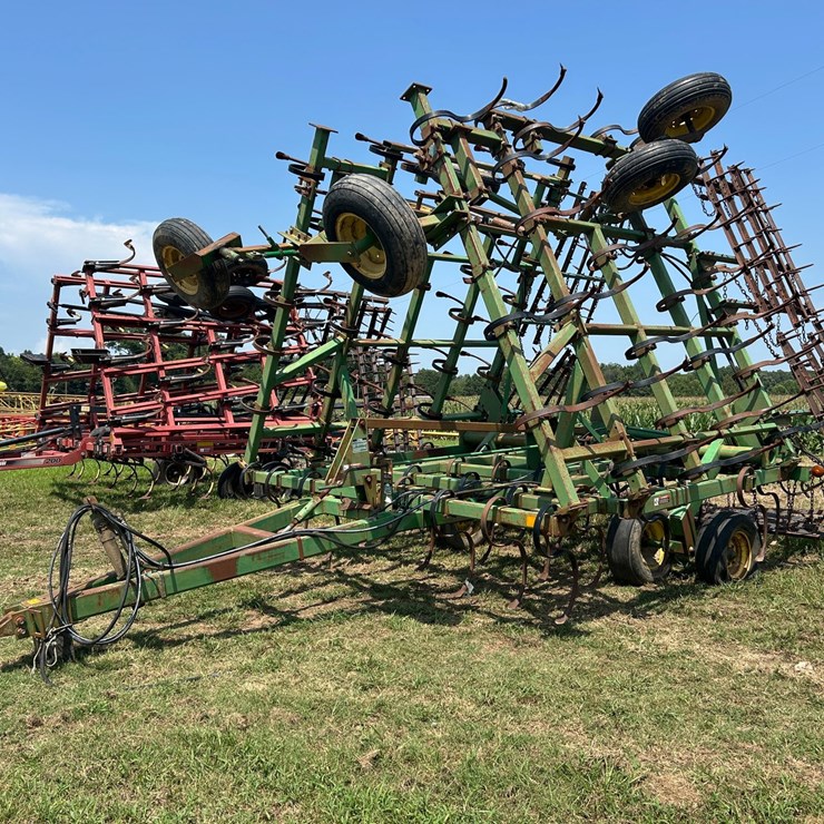 JOHN DEERE 34