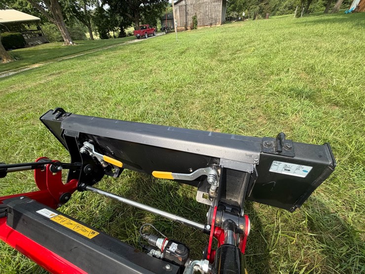 2024-massey-ferguson-1835m-image-46