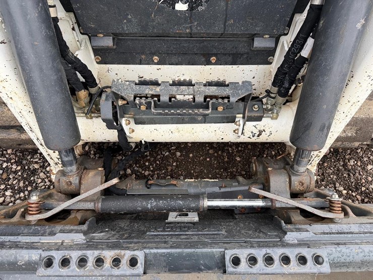 2023-bobcat-t86-image-10