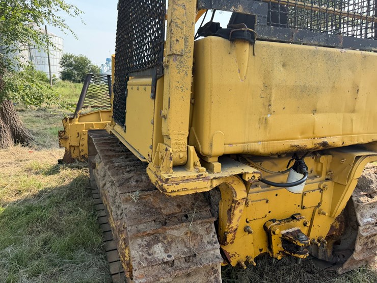 1985-caterpillar-d4e-image-22