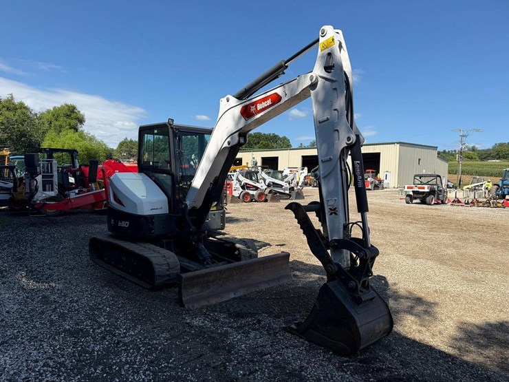 2021-bobcat-e60-image-6
